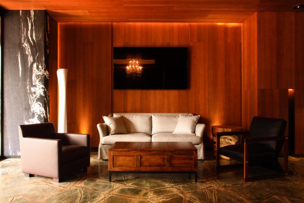 Inhouse Hotel Taichung Dış mekan fotoğraf