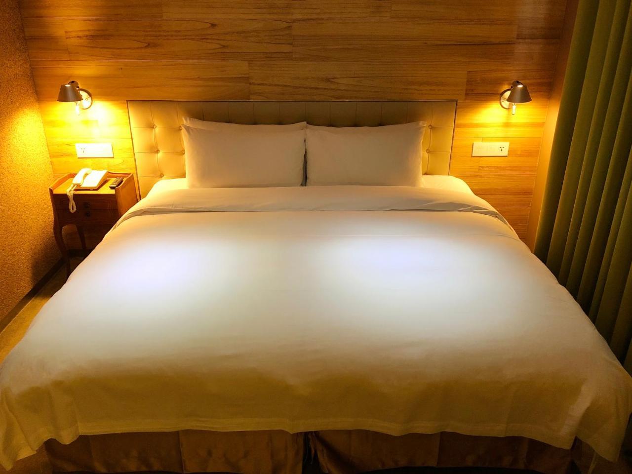 Inhouse Hotel Taichung Dış mekan fotoğraf