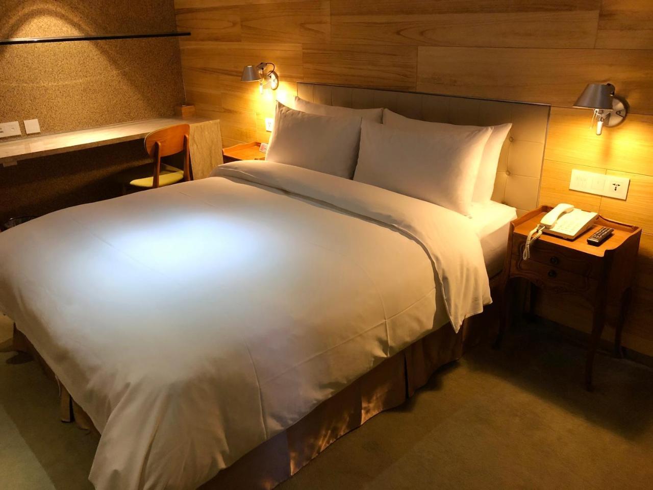 Inhouse Hotel Taichung Dış mekan fotoğraf
